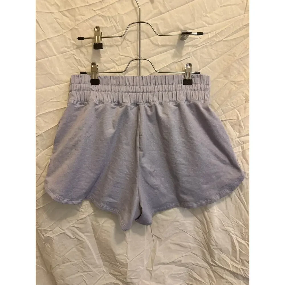 Vuori Halo Performance Short 2.0 - Lavender Mist (Discontinued Color) - Picture 2 of 8